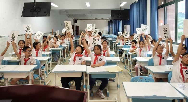侯学煜4.jpg